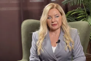 Хто отруїв Білозір, як їй вдалося уникнути смерті та чому таємно покинула чоловіка