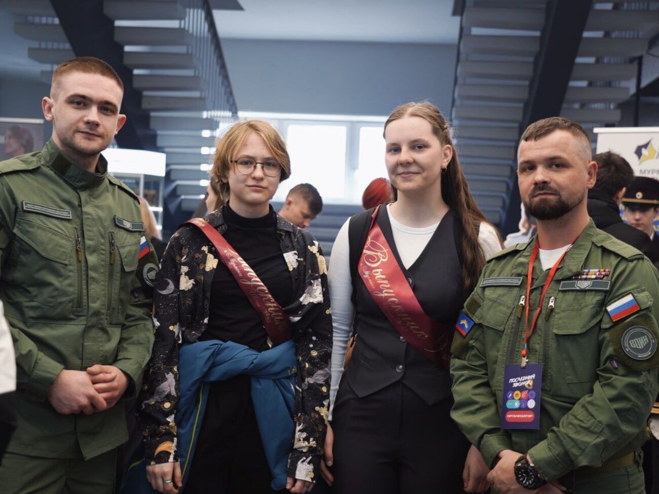 Окупанти використовують "останні дзвоники" для вербування українських випускників до підрозділів БПЛА
