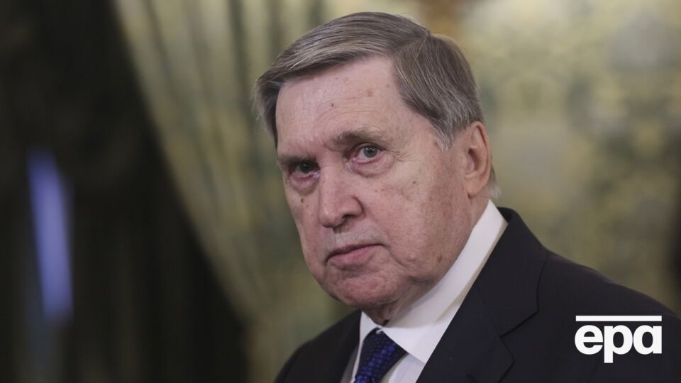 Советник Путина Ушаков признался, что ему "не нужно включать" мозг