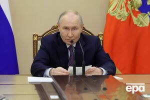 Путин неделями сидит в бункерах и волнуется, что Шойгу устроит переворот. Главные его страхи