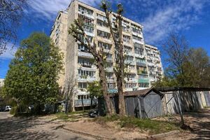 Во Львове коммунальщики "отчитались" о якобы выполненных работах с помощью сгенерированного ИИ фото