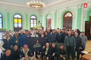 90 захисників Маріуполя розпочали шлях посттравматичного зростання – "Серце Азовсталі"