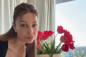 Тина Кароль показала, как проводит утро на кухне своего трехэтажного особняка. Фото