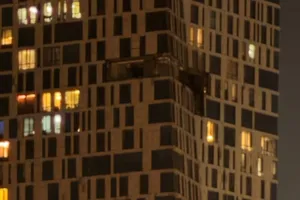 "Підготовка до параду йде повним ходом". Дрони вночі атакували Москву