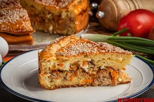 Заливний пиріг із тунцем і овочами. Покроковий рецепт