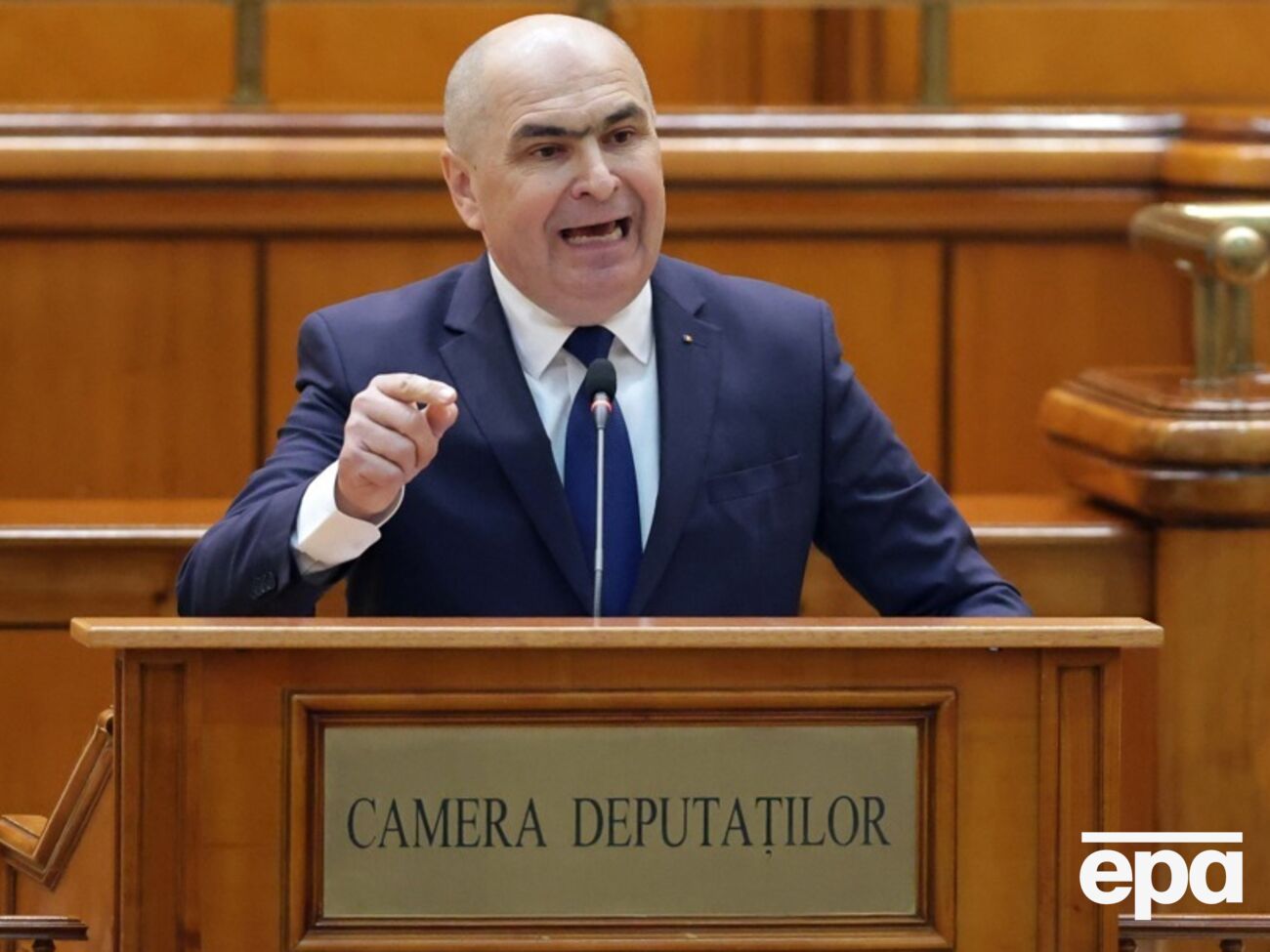 Парламент Румынии уволил правительство. К власти идут антиукраинские силы, считают СМИ