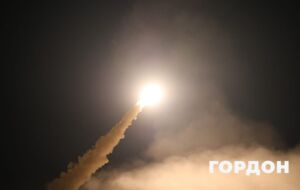 "Фламінго" прилетіли по заводу у РФ за 1,5 тис. км від України. Fire Point показала кадри запуску. Фоторепортаж