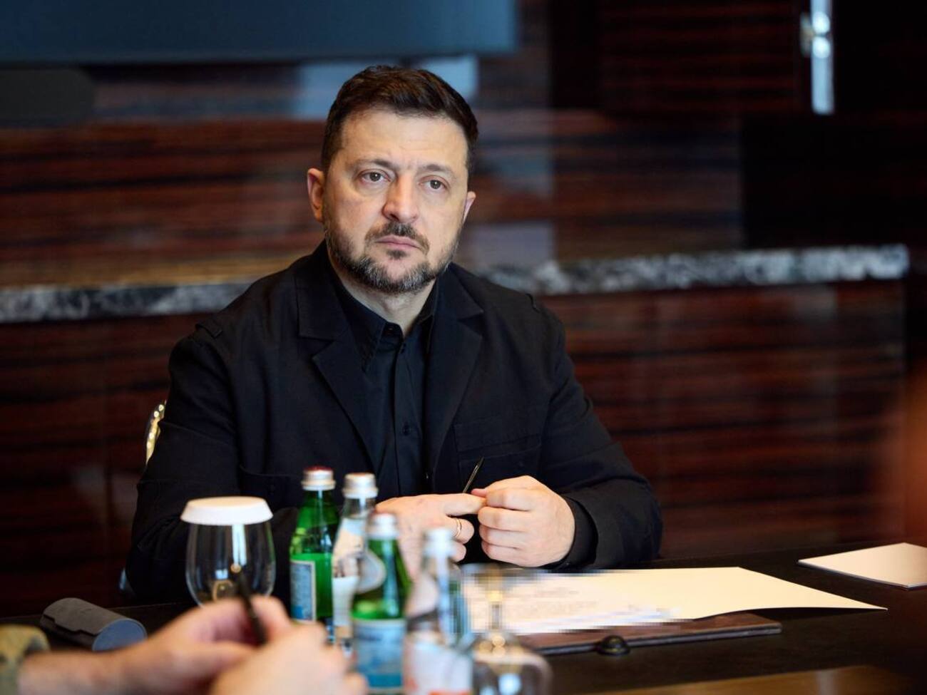 Зеленський іронічно прокоментував перебої з інтернетом у Москві під час заяви про санкції Британії