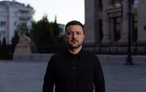 Зеленский: Россия довоевалась до того, что их главный парад уже зависит от нас. Это сигнал