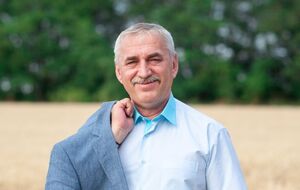 "Есть много что сказать, но поговорим, когда наступит мир". 62-летний мэр Черноморска заявил, что идет служить в ВСУ