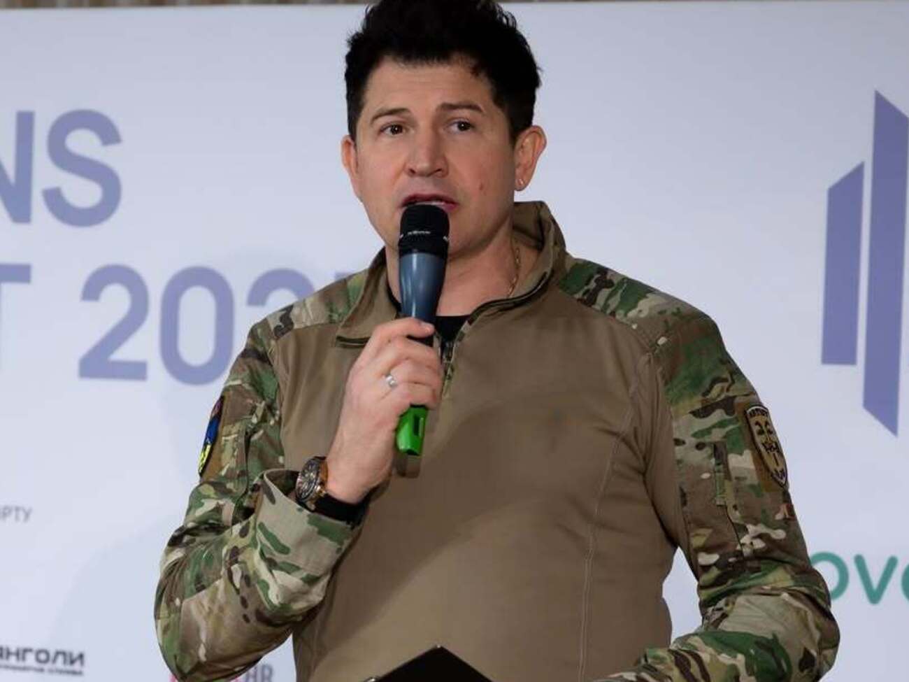 "Відчуваю себе у родині, де люблять". Джеджула після скандального розлучення розповів про нові стосунки