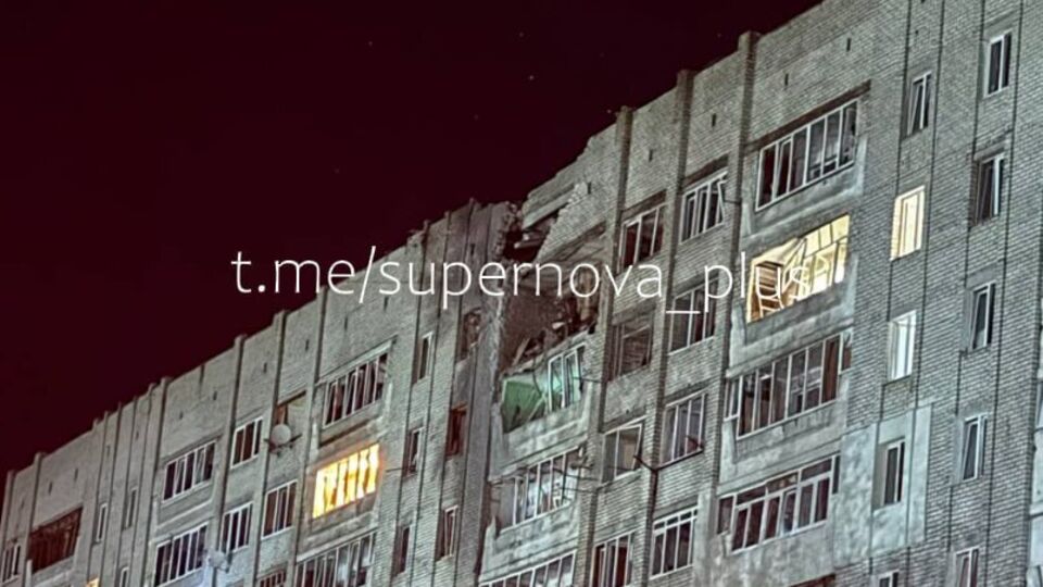 Власти Брянска жалуются на "фашистские" прилеты в жилые дома