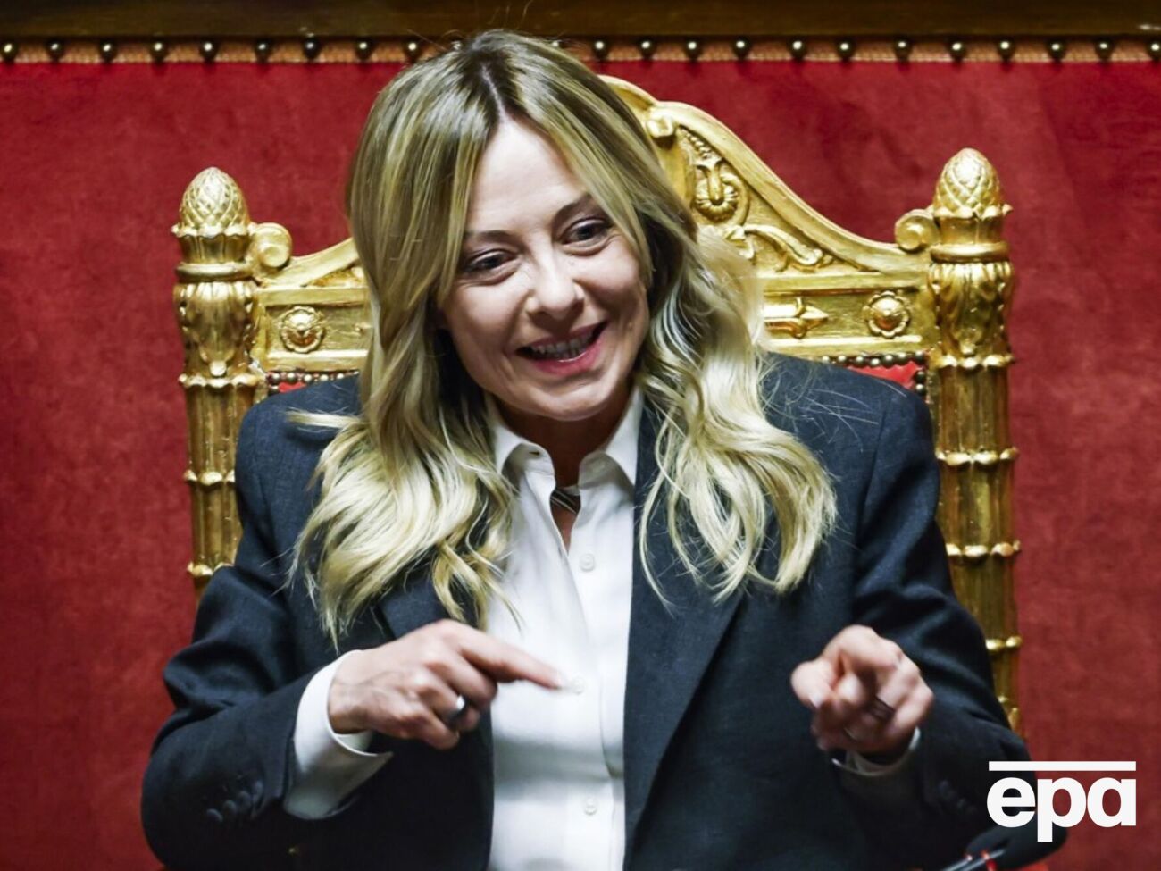 "Навіть покращили". Мелоні прокоментувала своє фото у спідньому, згенероване ШІ
