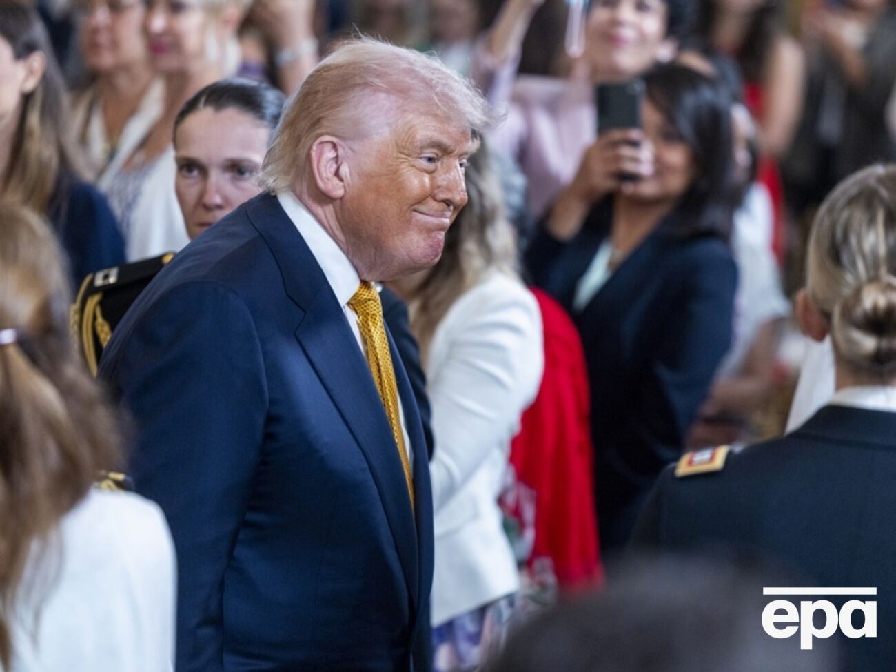 Трамп остановил "Проект "Свобода" в Ормузе из-за реакции ключевого союзника в регионе – СМИ