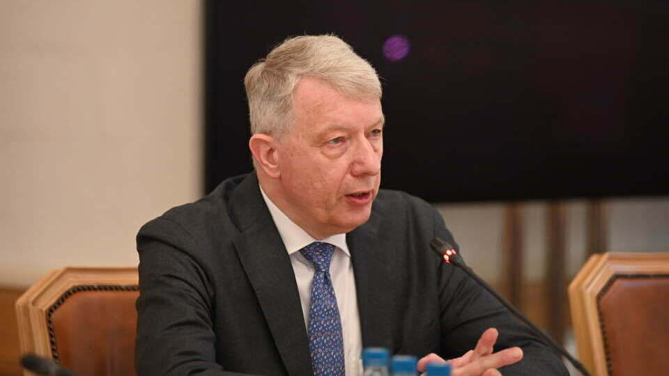 "Відкрита спроба вербування". Євродепутат із Люксембургу організовує поїздку до Росії для колег