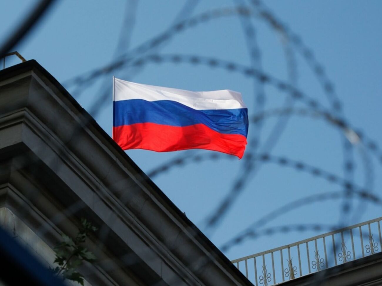 В колонии в РФ погиб политзаключенный, которого судили за портрет Путина в виде полового органа и с георгиевской лентой