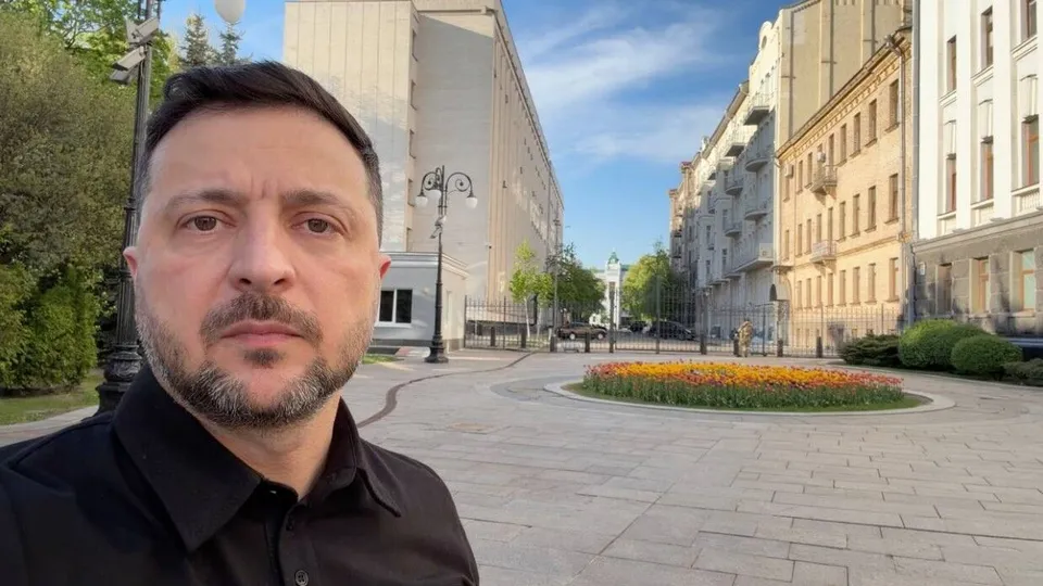 "Дивне бажання". Україна не рекомендує представникам "деяких держав" бути в Москві 9 травня
