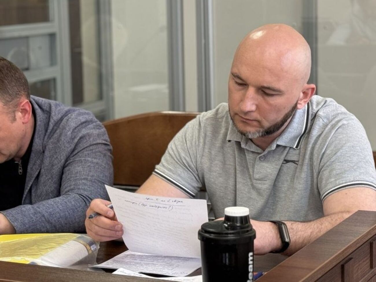 Екссуддя Тандир міг брати участь у схемі з привласнення квартир померлих. Йому оголосили підозру