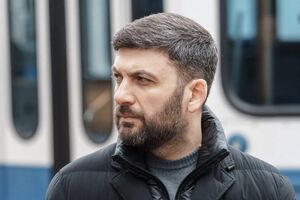Нацисты отводили каждого пятого на расстрел. Каждый раз бабушка думала: "Ну вот, сейчас мне выпадет быть пятой – и все"