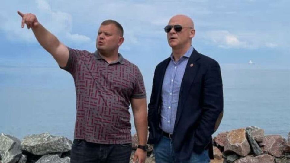 Замість проблем Одеси Труханов обговорює активність Дегаса – політолог