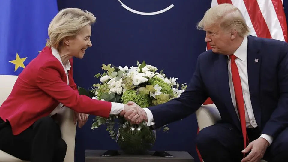 Після "чудової розмови" з фон дер Ляєн Трамп поставив ЄС ультиматум щодо мит