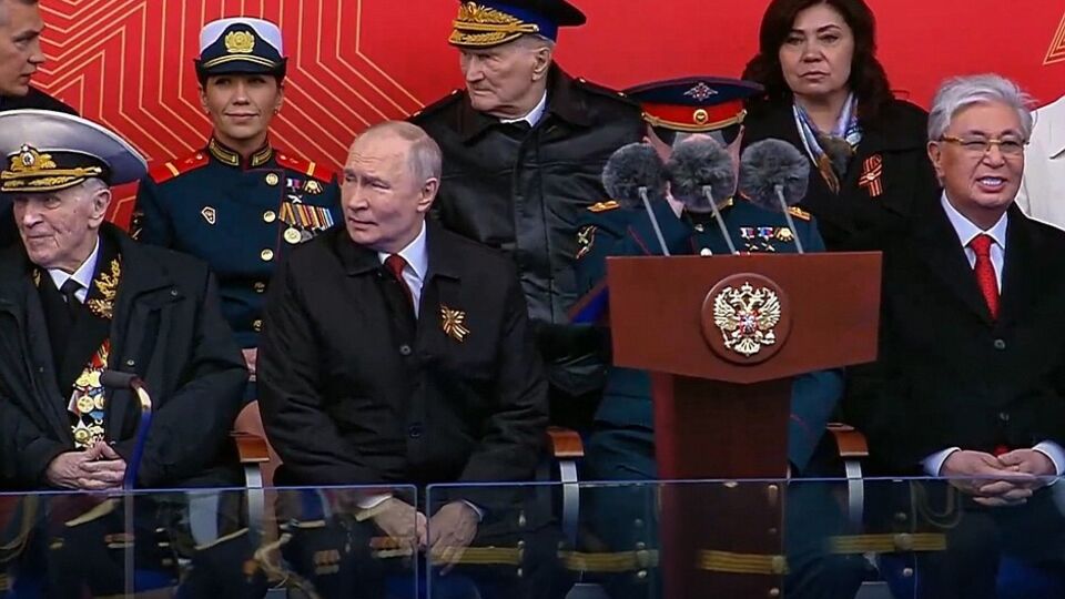 Путін на параді жодного разу не вимовив слів "Україна" й "фашизм". Що він сказав?