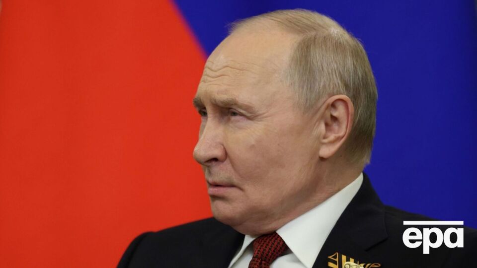 "Окончательная точка". Путин назвал условие для встречи с Зеленским "в третьей стране"