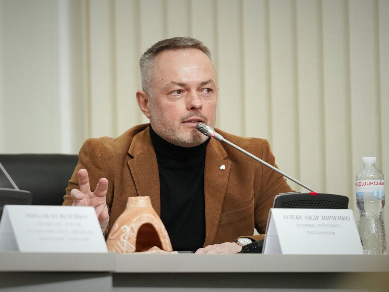 Кожний пʼятий в Польщі голосує за нациків, а більшість обрала полегшену версію Януковича