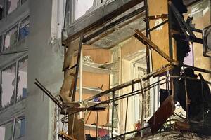 Росія двічі атакувала Одесу за ніч. Дрон влучив у дев’ятиповерхівку. Фото