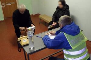 Стріляв по дітях із вікна квартири й поранив шістьох. У Сумах судитимуть чоловіка – прокуратура