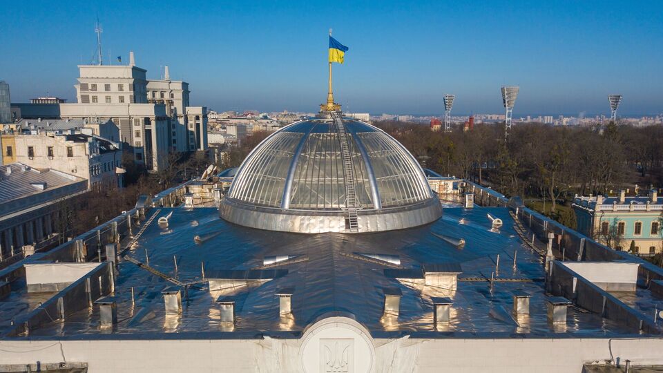 Верховна Рада збільшила на 1,56 трлн грн видатки на оборону. Звідки візьмуть гроші
