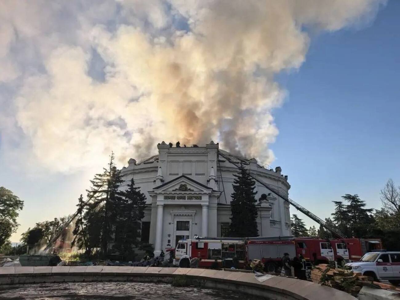 У Криму після атаки загорівся музей "Оборона Севастополя". Окупаційний "губернатор" б’є на сполох