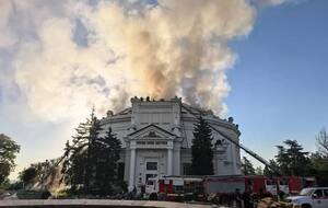 В Крыму после атаки загорелся музей "Оборона Севастополя". Оккупационный "губернатор" бьет тревогу