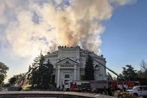 У Криму після атаки загорівся музей "Оборона Севастополя". Окупаційний "губернатор" б'є на сполох