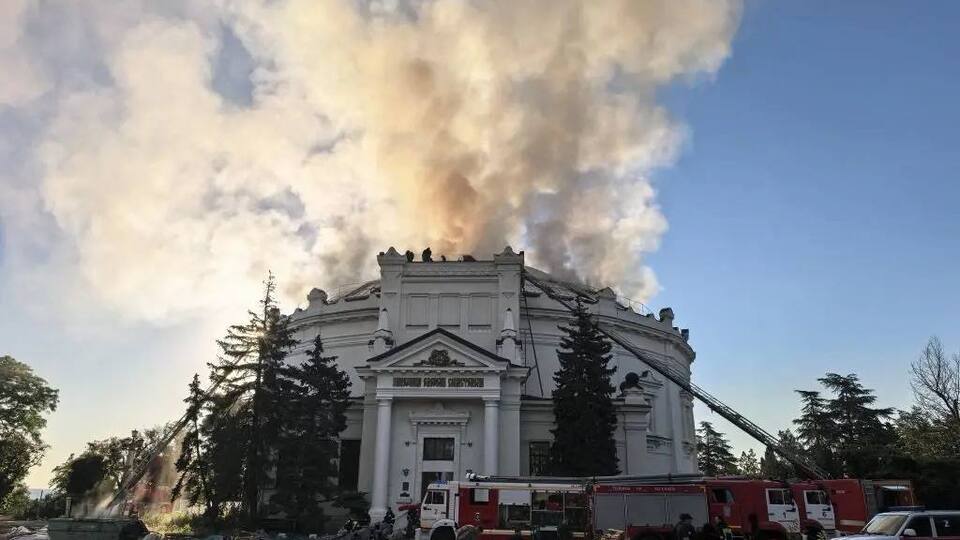 У Криму після атаки загорівся музей "Оборона Севастополя". Окупаційний "губернатор" б'є на сполох