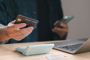 Рада приняла "налог на OLX". Что изменится для обычных украинцев и придется ли платить больше за покупки?