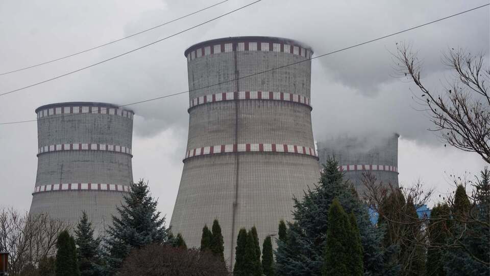 В Украине уменьшается доступный объем базовой генерации