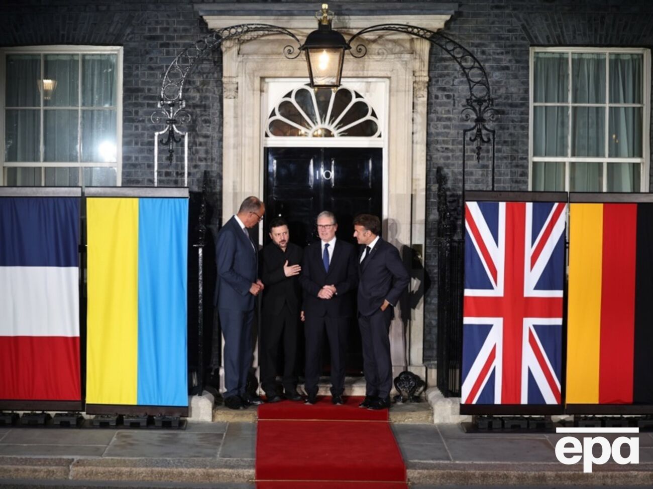 Макрон, Стармер и Мерц хотят заставить Путина прекратить огонь и посадить за стол переговоров уже в июле. Сработает ли их план