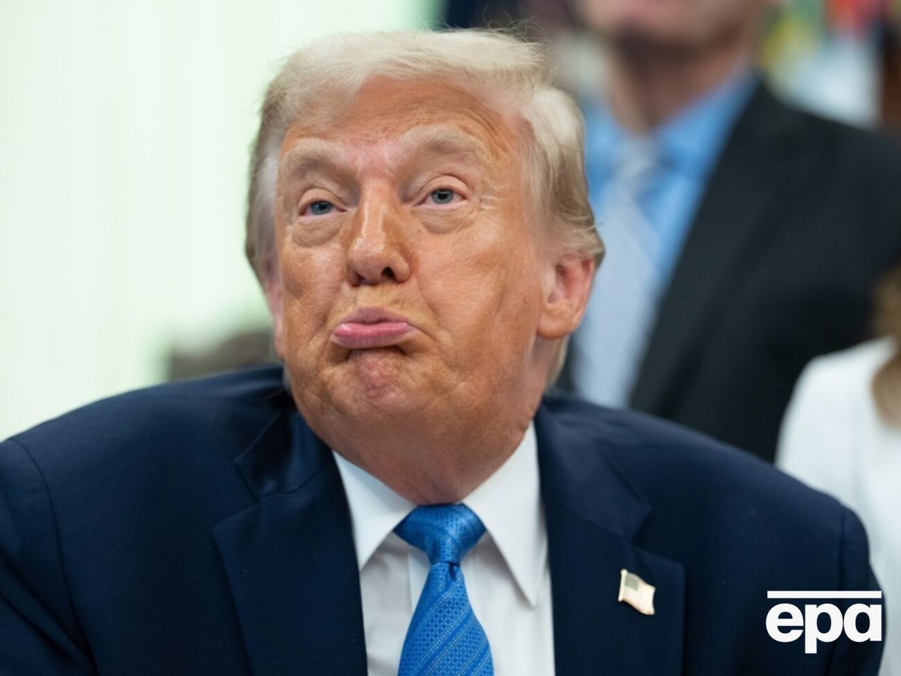 Трамп пропустить перший матч американської збірної на ЧС із футболу, який відбувається у США. ЗМІ назвали причину