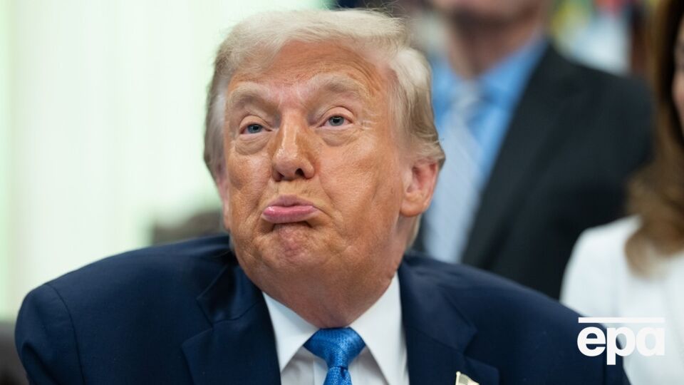 Трамп пропустить перший матч американської збірної на ЧС із футболу, який відбувається у США. ЗМІ назвали причину
