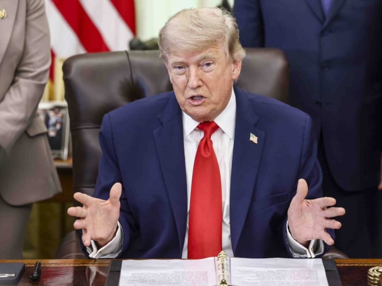 Трамп скасував "дуже сильні удари" по Ірану. Що стоїть за різкою зміною планів