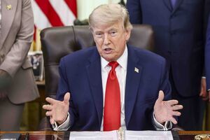 Трамп скасував "дуже сильні удари" по Ірану. Що стоїть за різкою зміною планів