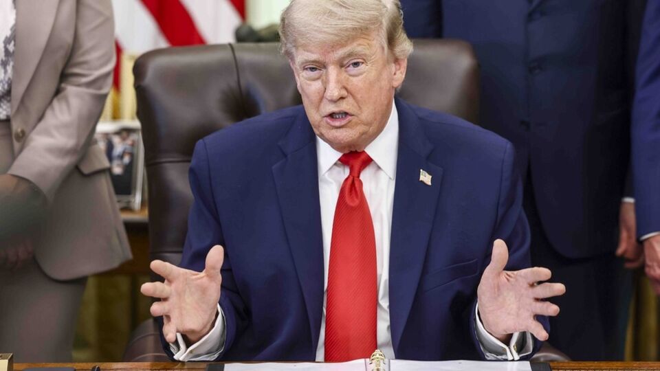 Трамп скасував "дуже сильні удари" по Ірану. Що стоїть за різкою зміною планів