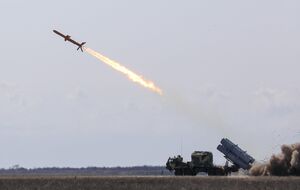 ВМС Украины "Нептуном" поразили объект Черноморского флота России в Севастополе