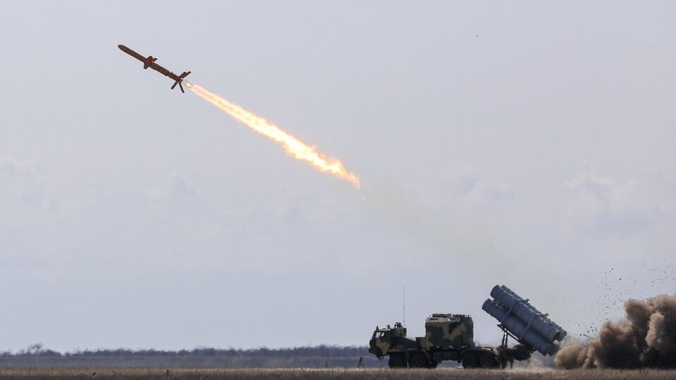 ВМС України "Нептуном" уразили об'єкт Чорноморського флоту Росії в Севастополі