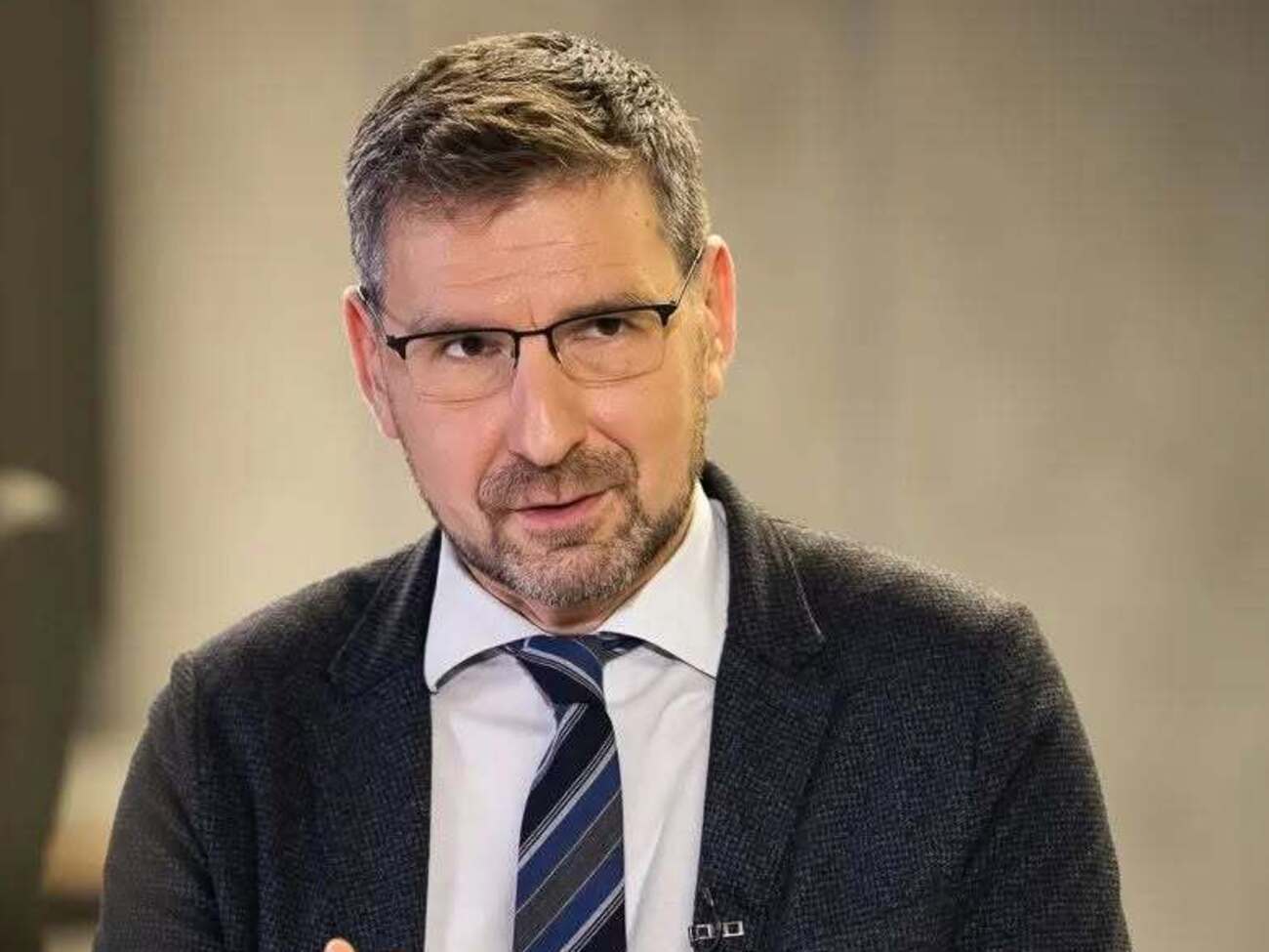 Суверенітет РФ – акт абсурду. Вони лишаються кріпаками