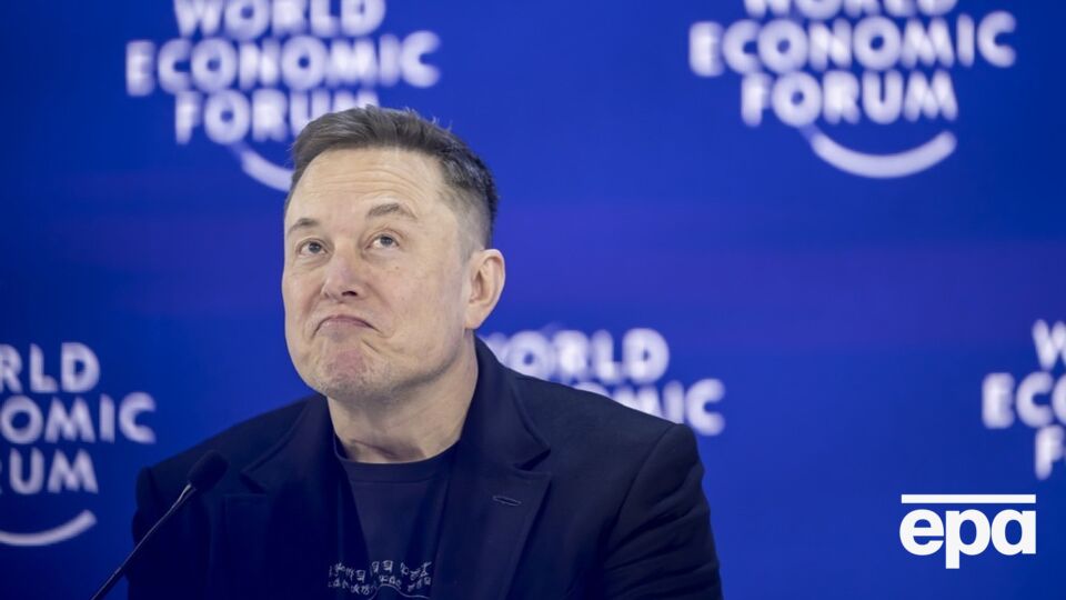 Маск стал первым триллионером в истории. Что так резко подняло его состояние