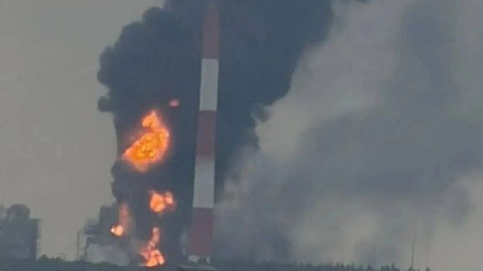"Мадяр привітав Леніна і Сталіна". У День Росії дрони атакували Татарстан і не тільки