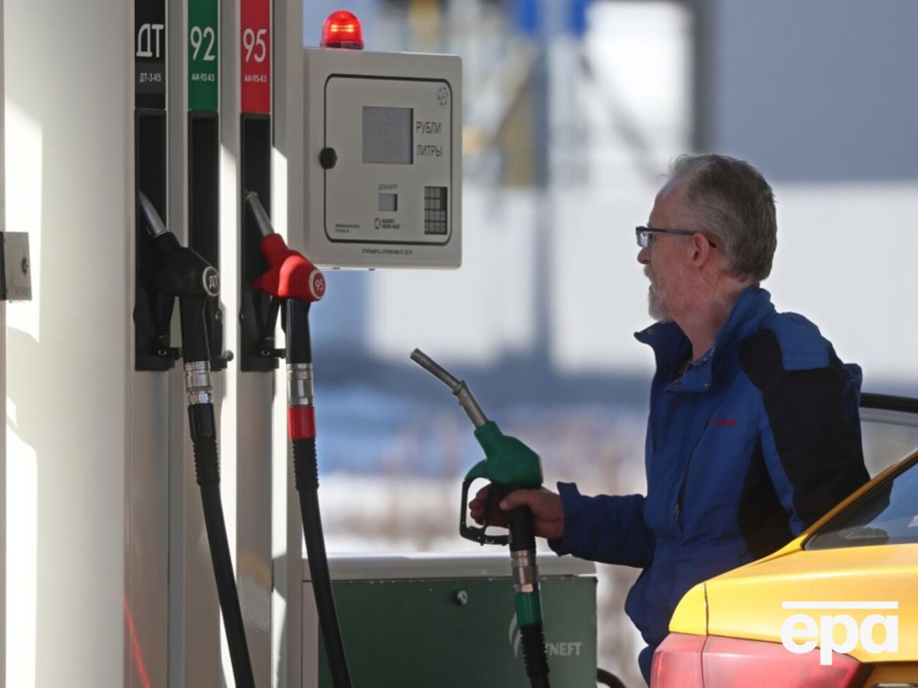Очереди на АЗС. Лимиты на топливо уже ввели во втором по добыче нефти регионе России