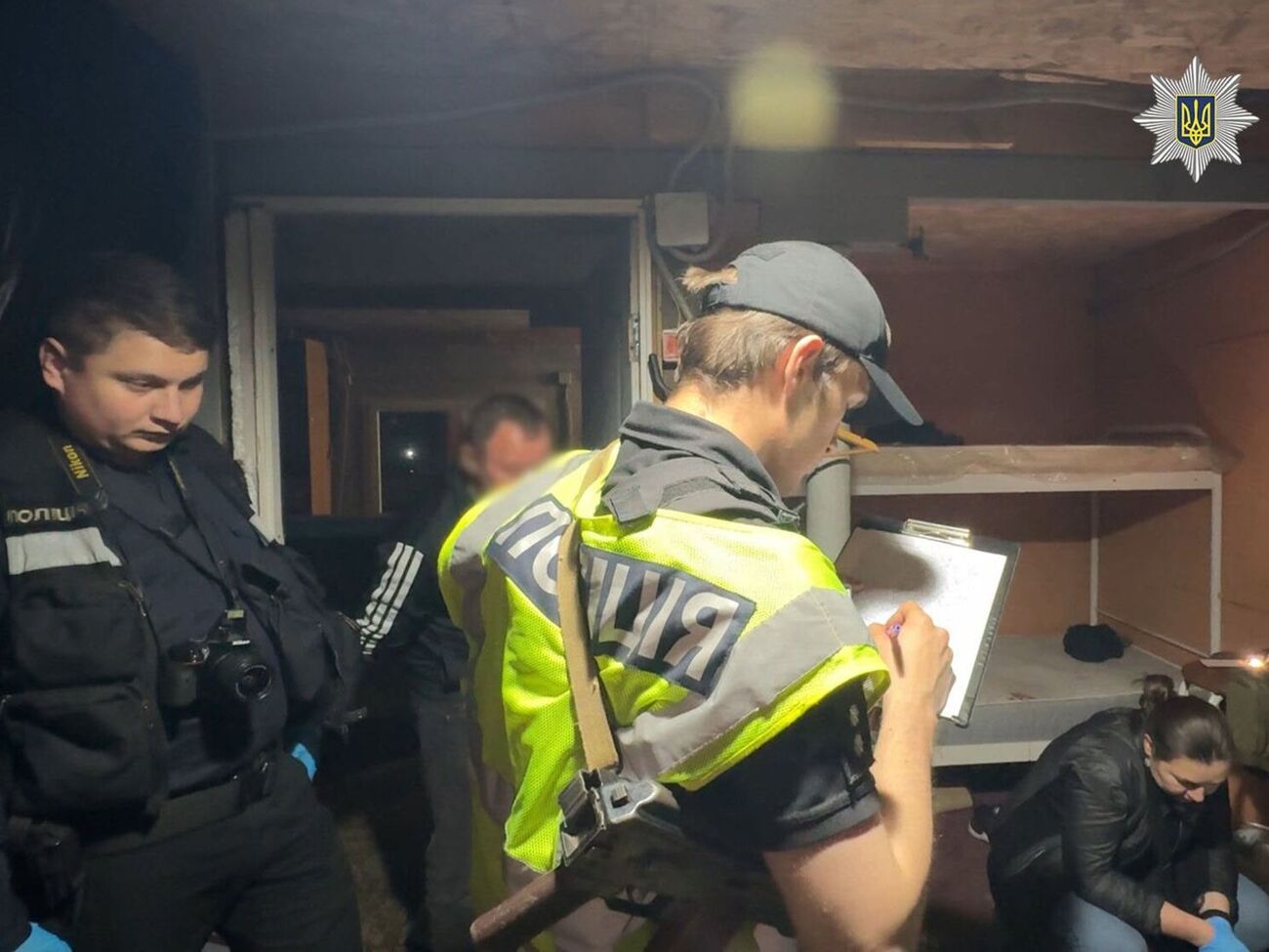 "Портал у беззаконня". Поліція пов'язує подвійне вбивство іноземців у Києві з крадіжками після обстрілів